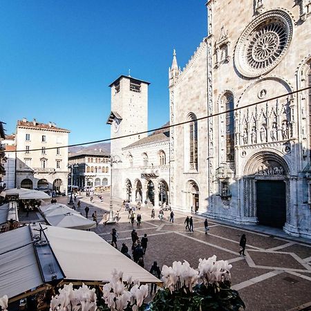 科莫La Finestra Sul Duomo - The House Of Travelers公寓 外观 照片