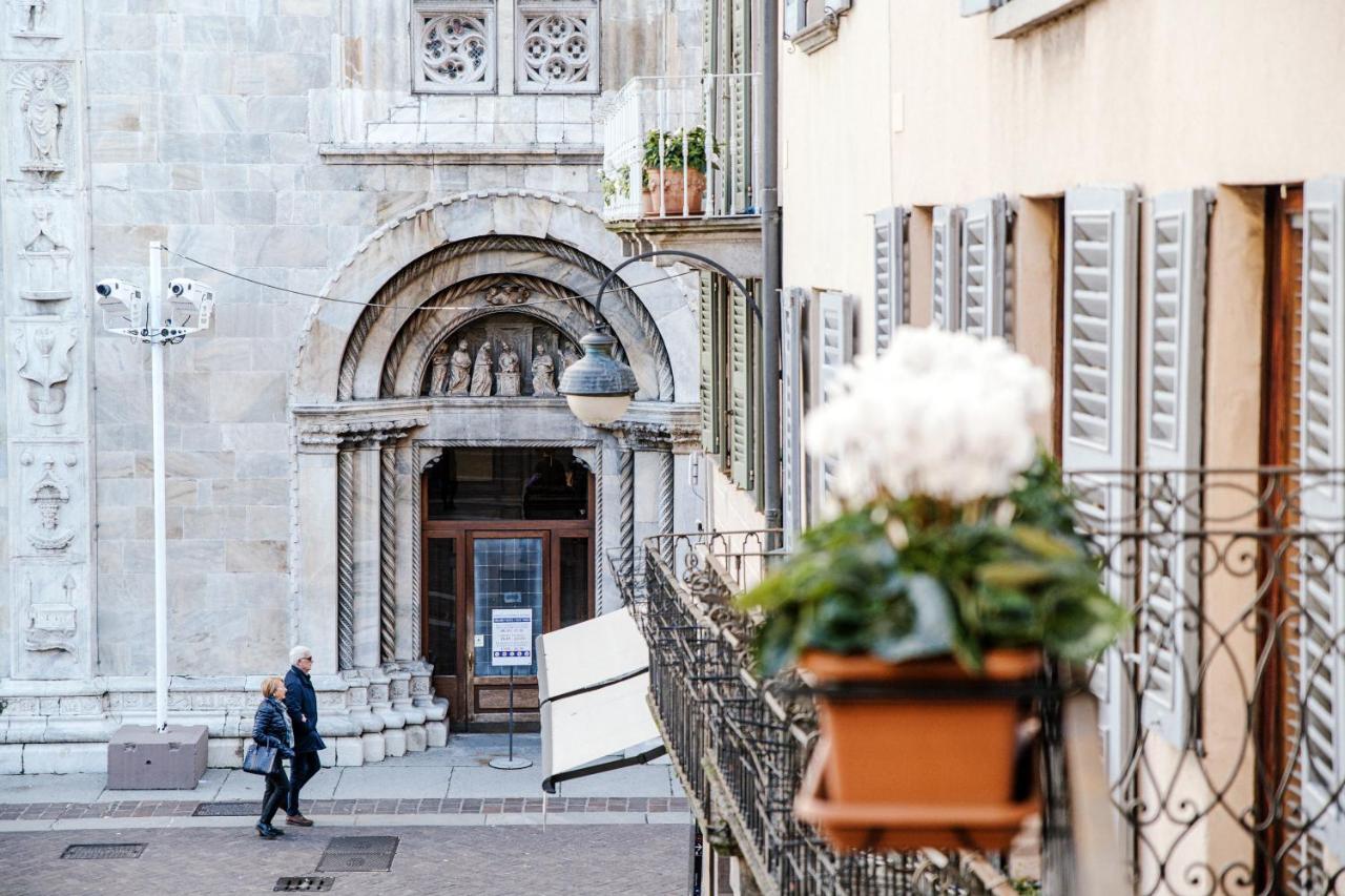 科莫La Finestra Sul Duomo - The House Of Travelers公寓 外观 照片