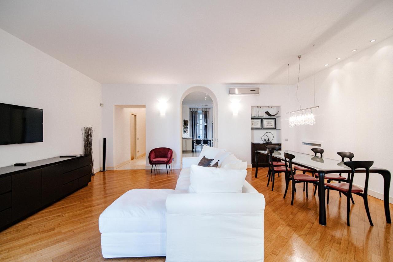 科莫La Finestra Sul Duomo - The House Of Travelers公寓 外观 照片